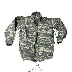 US Army Cold Weather Universal Camouflage Parka – Size Medium Regular